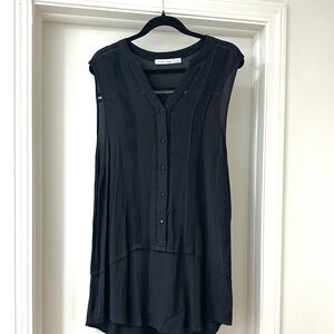 bishop + young Black Sleeveless Tunic Dress, Size L
